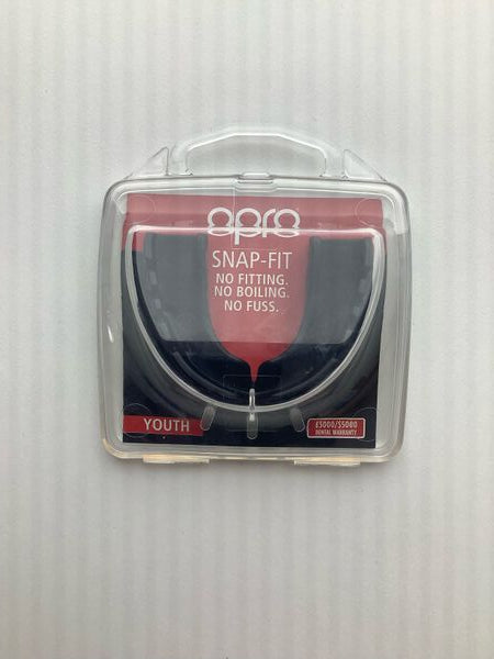 Opro Snap Fit Junior Mouthguard Black